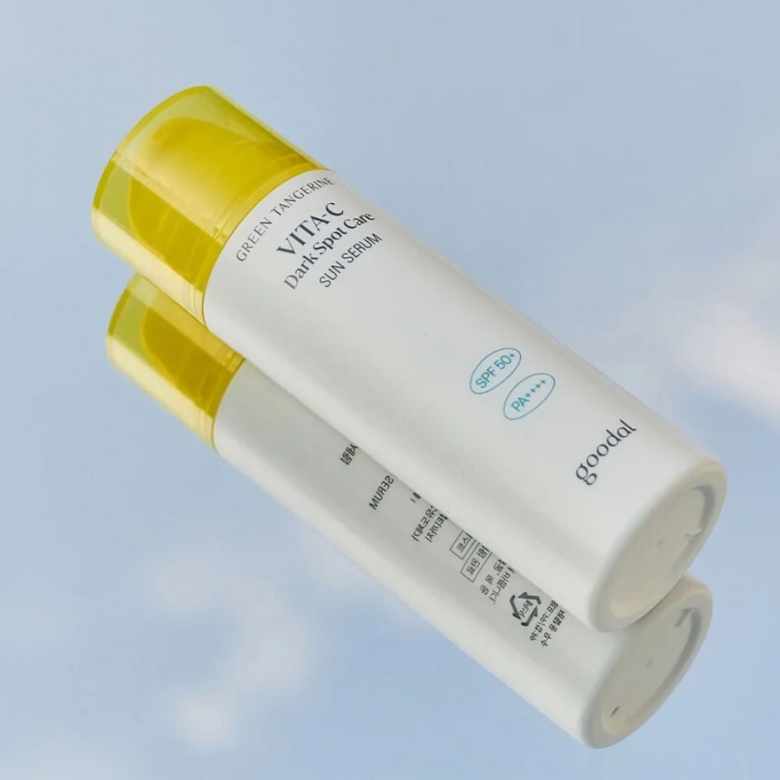V3-1100x1100 سيروم النهار للعناية بالبقع الداكنة GOODAL GREEN TANGERINE VITA C - Image 1